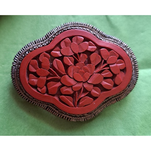 Antique Chinese Cinnabar Brooch Pin - Picture 5 of 6